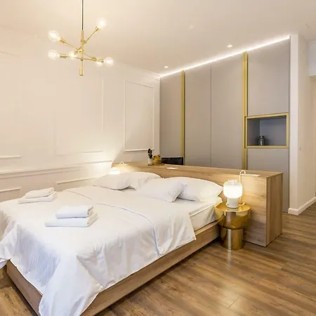 Nephelae Boutique 4* Сплит