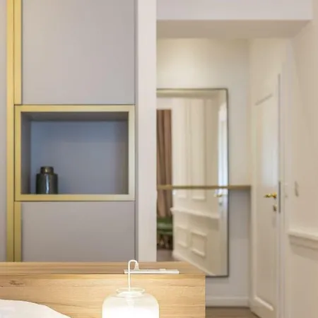 Nephelae Boutique 4*