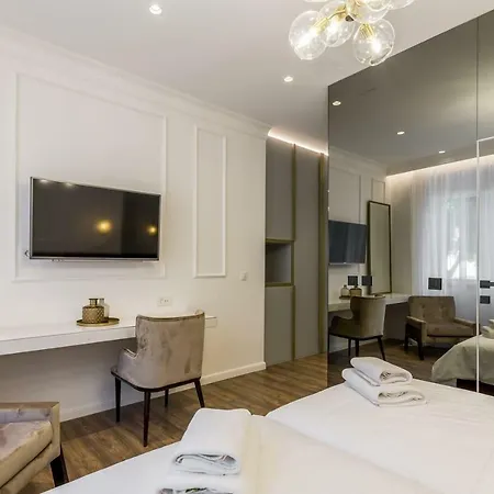 Nephelae Boutique 4* Сплит