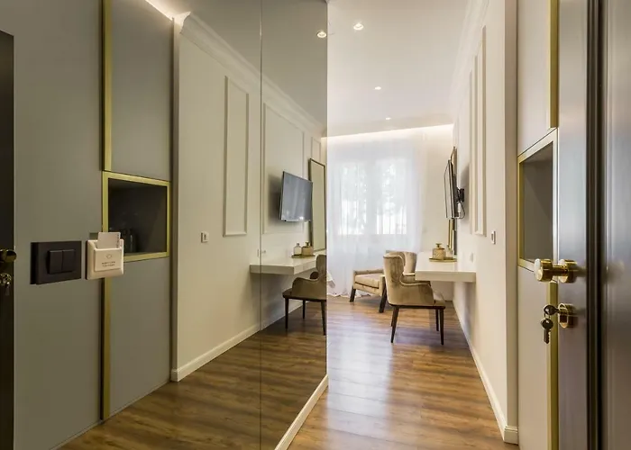 Nephelae Boutique Πανσιόν 4*