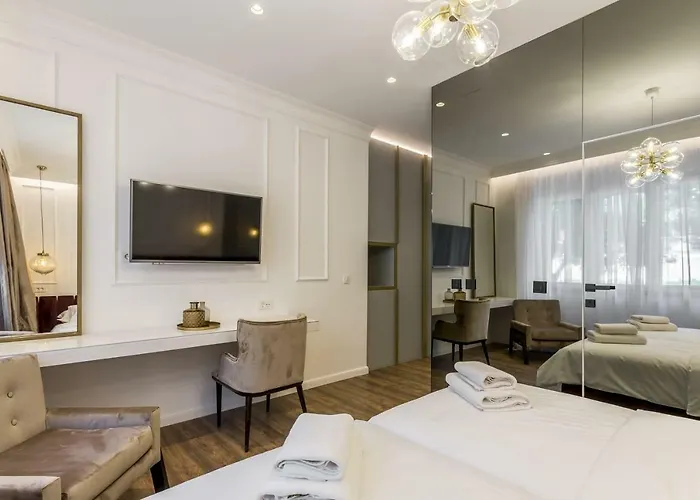 Nephelae Boutique 4* Σπλιτ