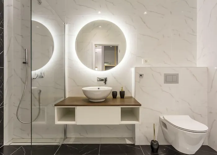 Nephelae Boutique Σπλιτ