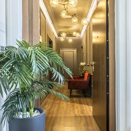 Nephelae Boutique 招待所 4*