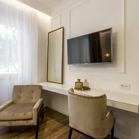 네펠라이 부티크 룸스