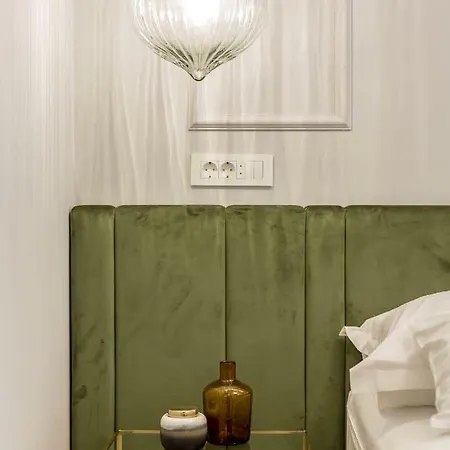 네펠라이 부티크 룸스