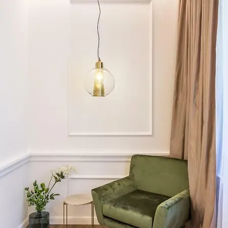 네펠라이 부티크 룸스